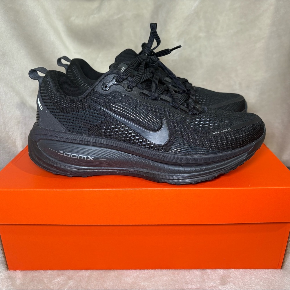 W 9/ M 7.5 Nike Vomero 18 'Black Smoke Grey' Zoomx - Picture 8 of 8